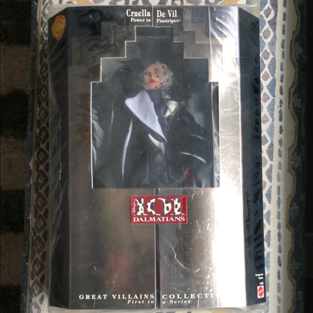 101 Dalmatians Cruella De Vil Doll